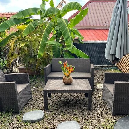 Agreable Appartement En Rez-De-Jardin A 450M De La Mer Sainte-Anne Zewnętrze zdjęcie