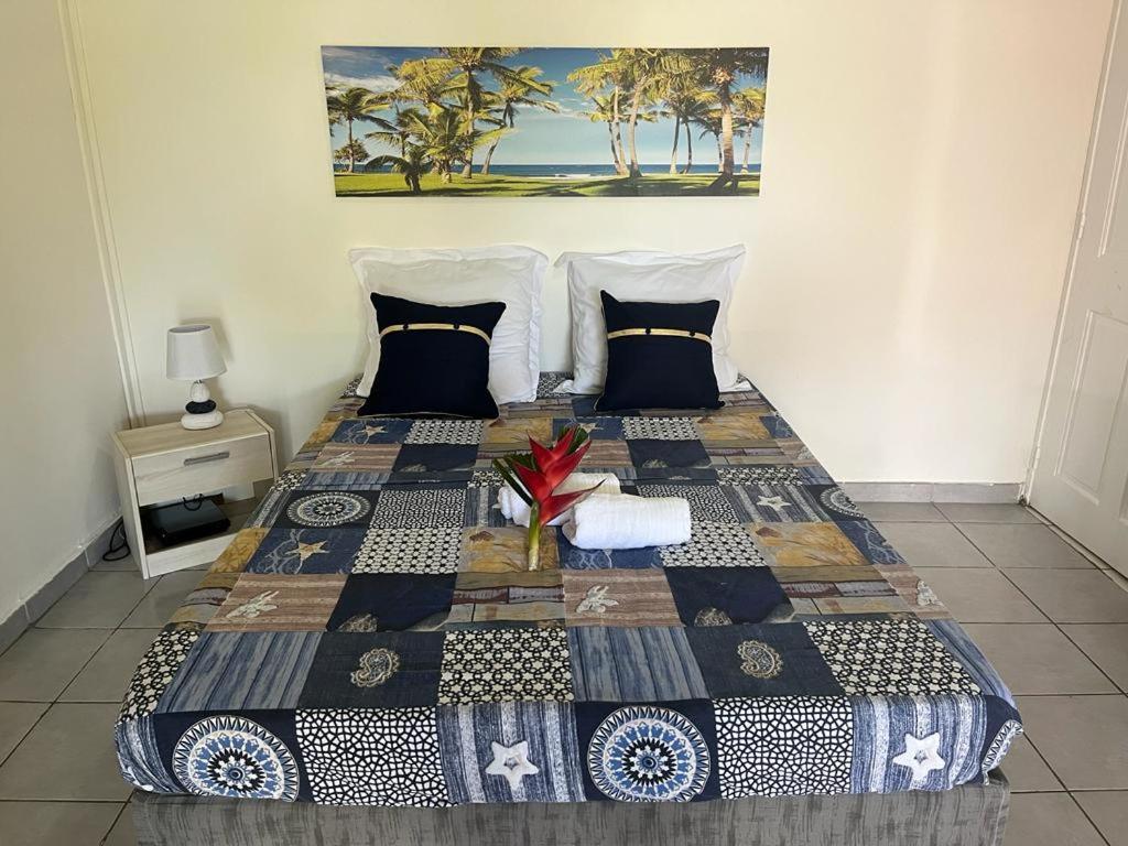 Agreable Appartement En Rez-De-Jardin A 450M De La Mer Sainte-Anne Zewnętrze zdjęcie